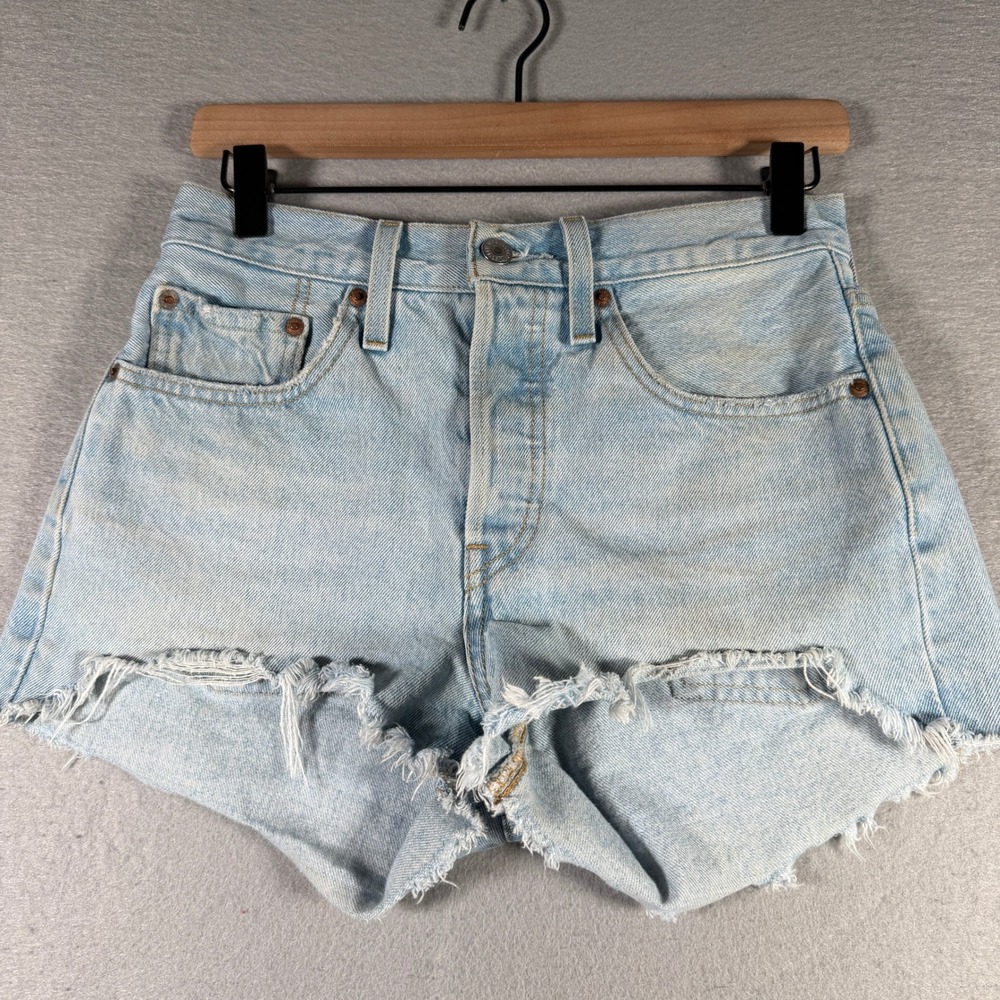 Levis Premium 501 Original Light Wash Cut Off Denim Shorts Blue W26 56327-0086